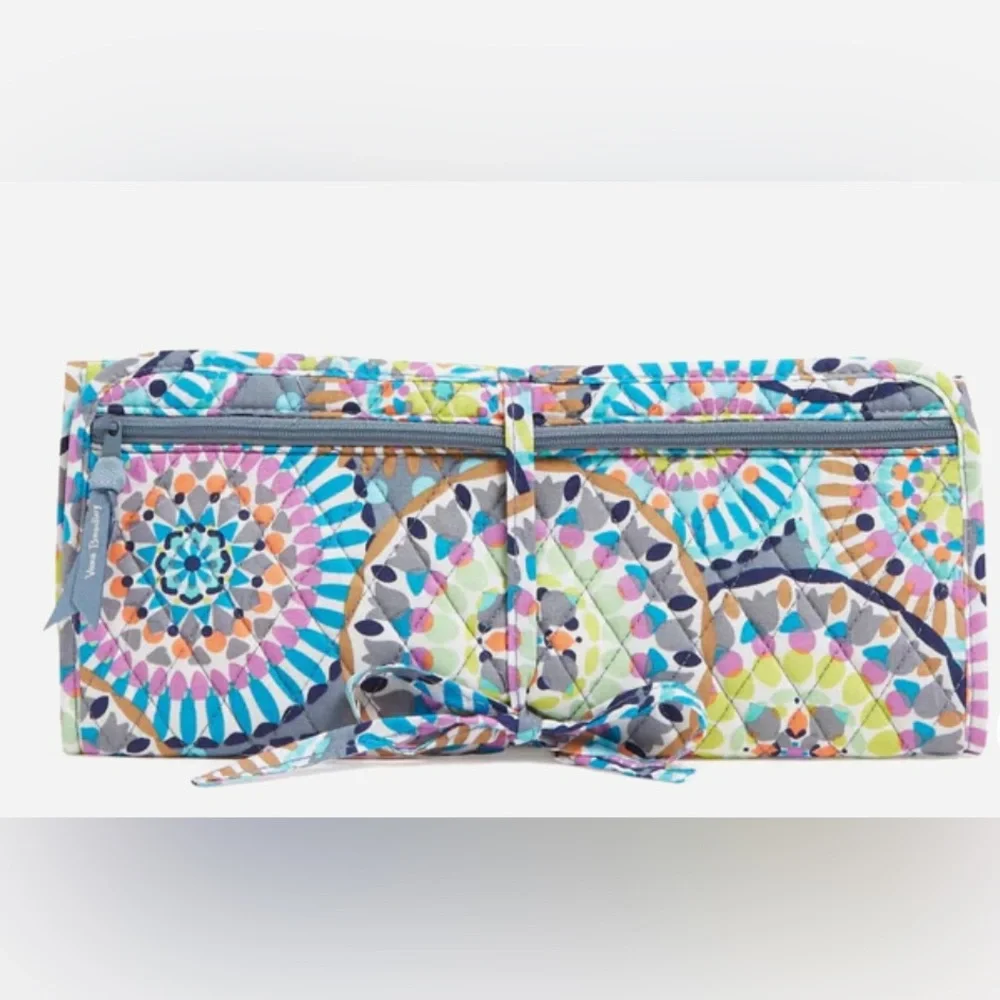 Vera Bradley Curling and Flat Iron Cover in Sunny Medallion